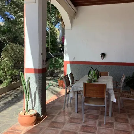 Cortijo De La Fuente Habitación en casa particular Albunol