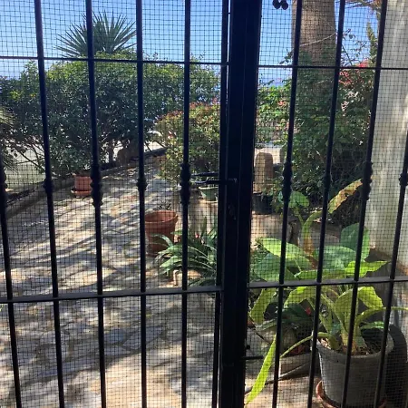 Cortijo De La Fuente, Compartida