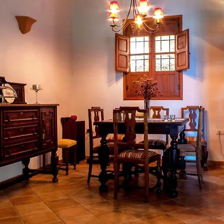 Cortijo De La Fuente Habitación en casa particular Albunol